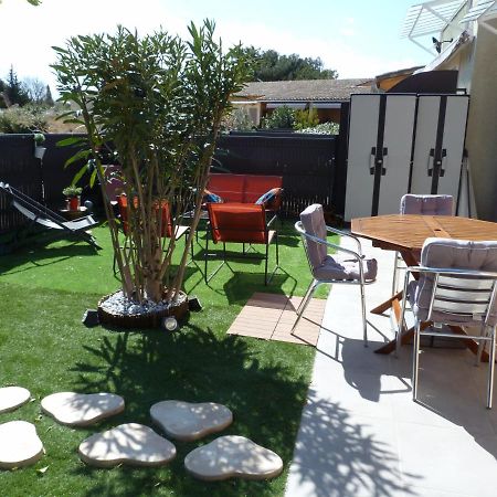 Appart Cosy Avec Son Exterieur Chaleureux,Piscine Et Parking Prive Fontvieille Zewnętrze zdjęcie
