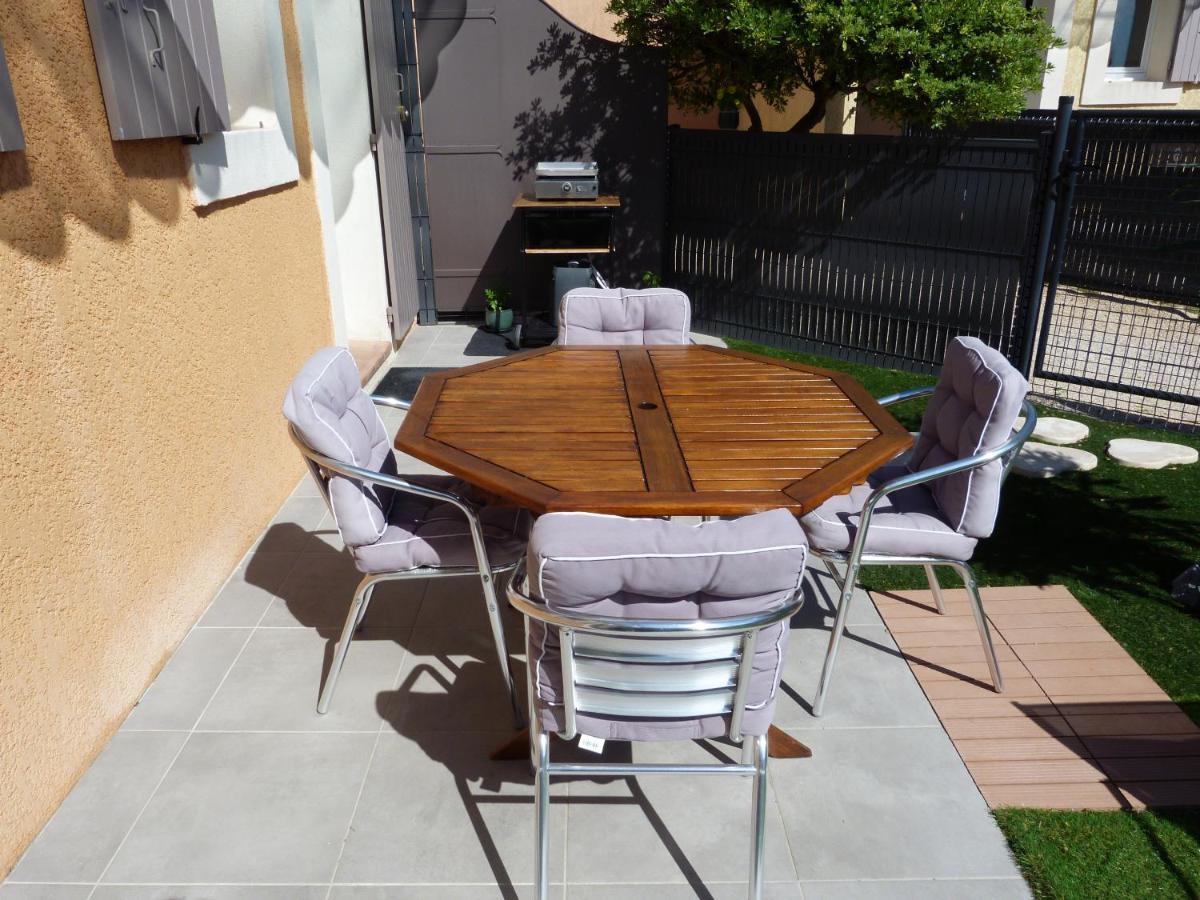Appart Cosy Avec Son Exterieur Chaleureux,Piscine Et Parking Prive Fontvieille Zewnętrze zdjęcie